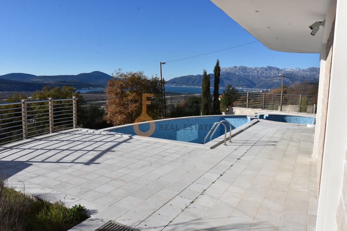 Villa, 310 m2, Dub - Kotor, for sale