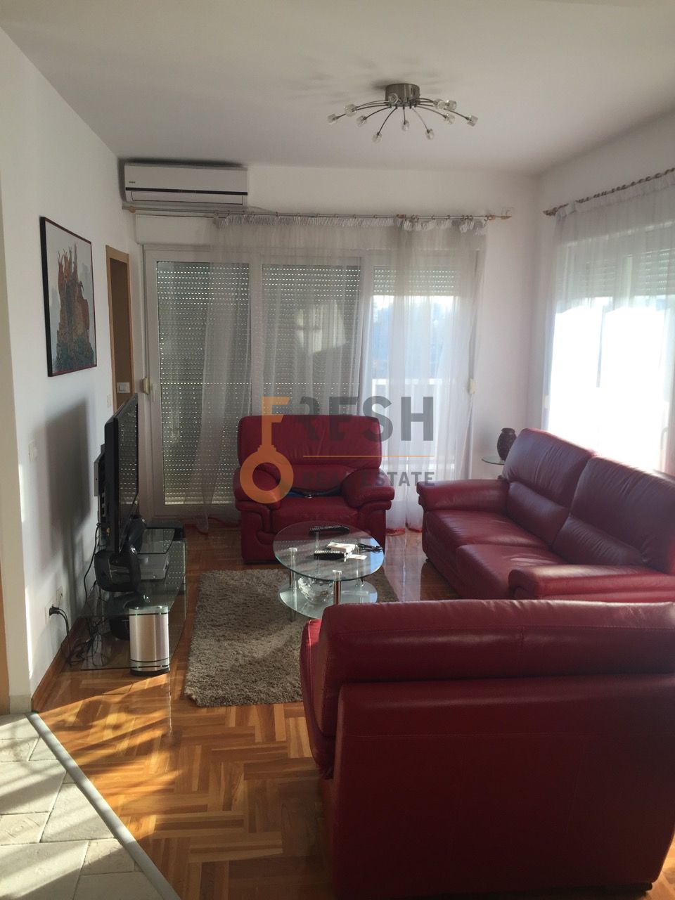 Podgorica, Zabjelo, Četvorosoban namješten stan 140m2, Izdavanje - 1 Podgorica, Zabjelo, Četvorosoban namješten stan 140m2, Izdavanje - 1