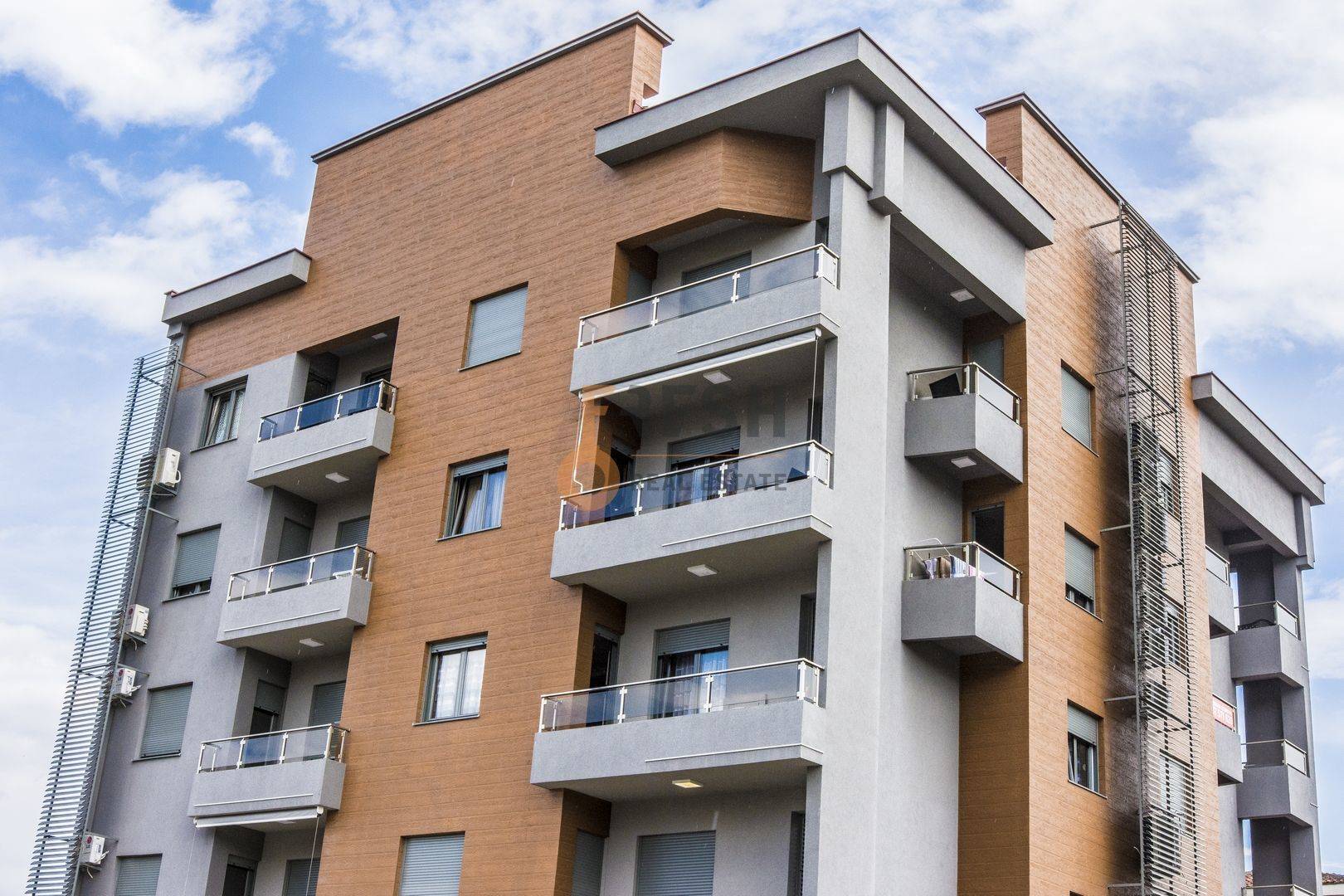 Jednosoban lux namješten stan, 43m2, Ljubović, Izdavanje - 1 Jednosoban lux namješten stan, 43m2, Ljubović, Izdavanje - 1