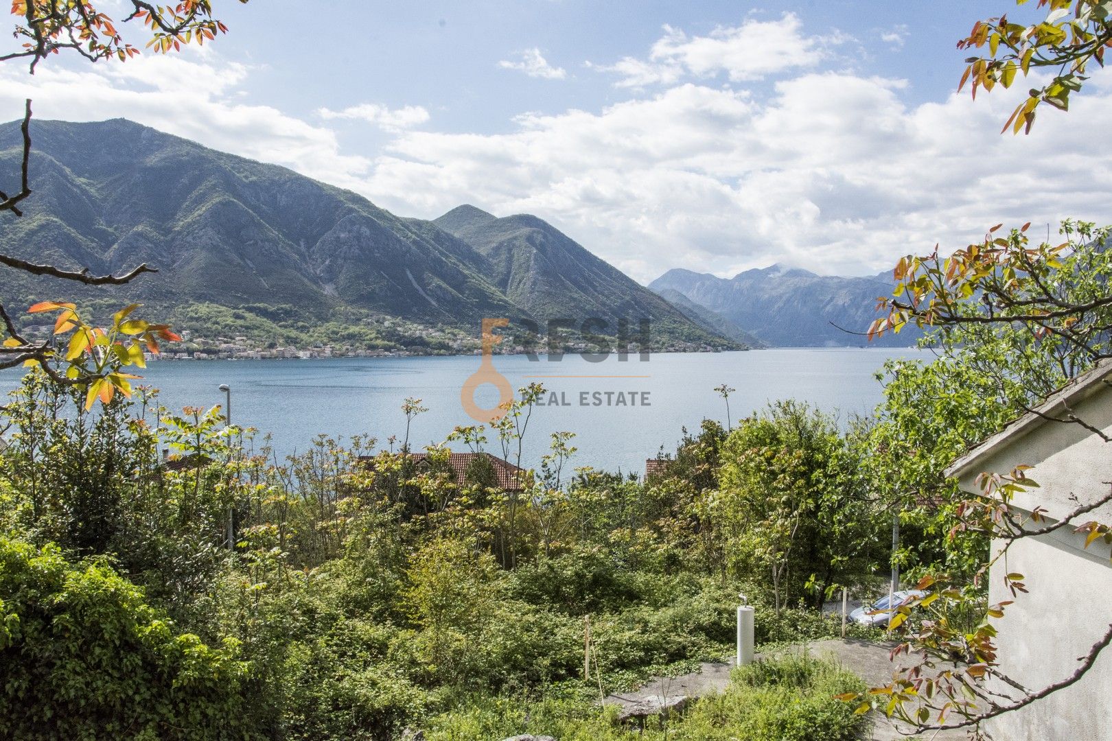 Urbanizovano građevinsko zemljište, 12.000m2, Dobrota, Kotor - 1 Urbanizovano građevinsko zemljište, 12.000m2, Dobrota, Kotor - 1