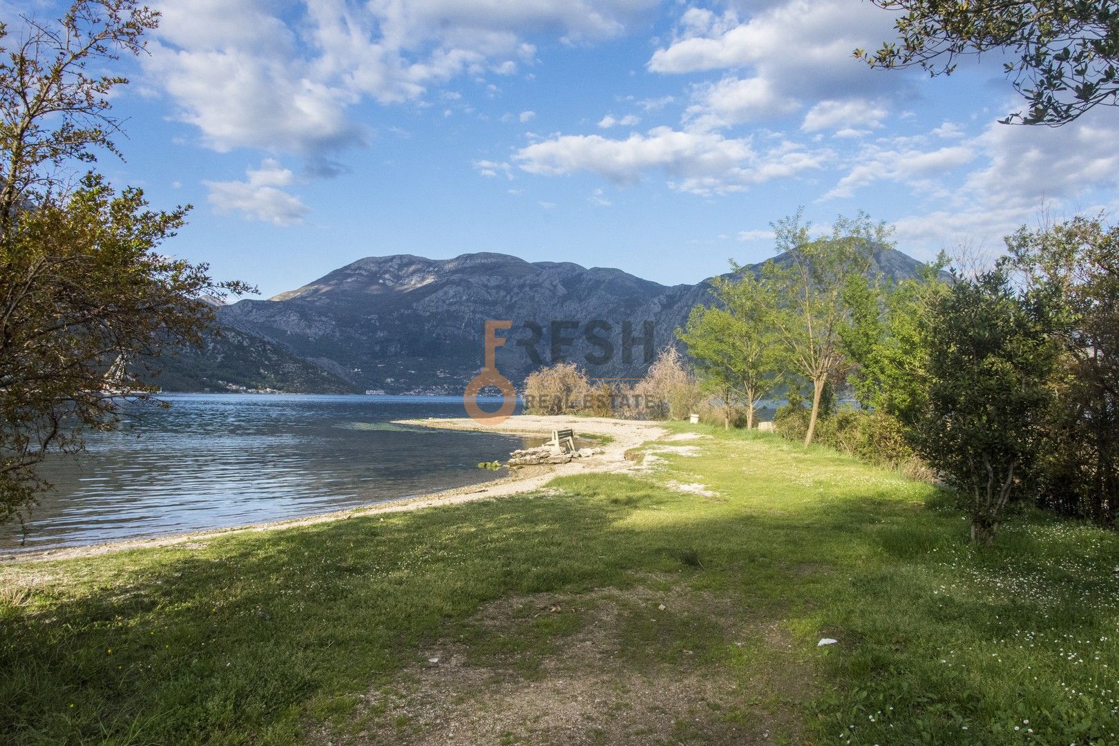 Urbanizovano građevinsko zemljište na prvoj liniji do mora, Morinj, Kotor - 1 Urbanizovano građevinsko zemljište na prvoj liniji do mora, Morinj, Kotor - 1