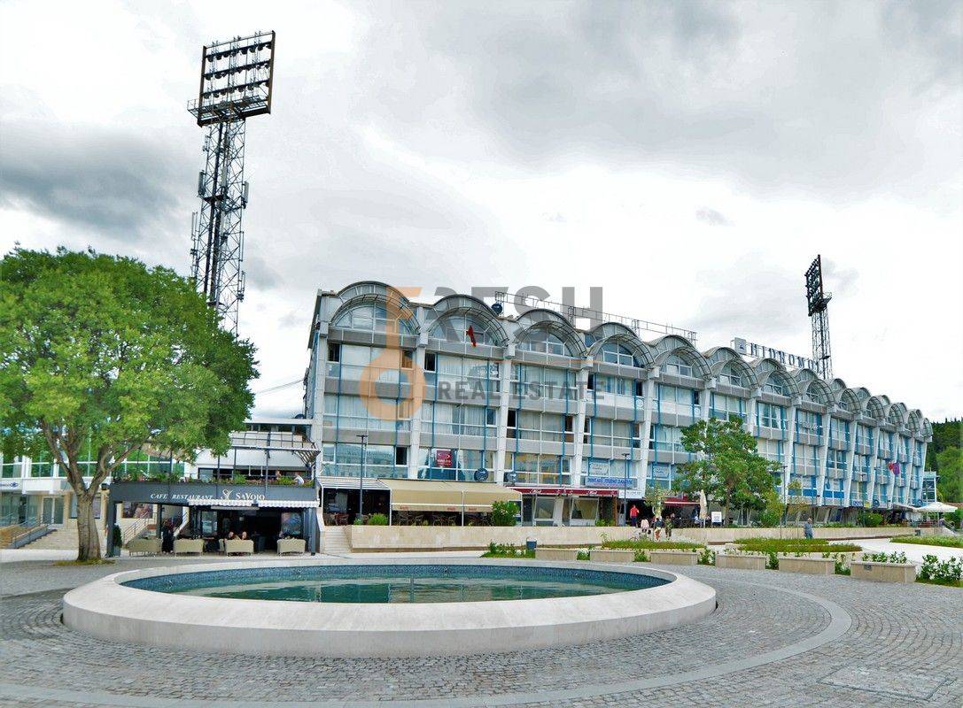 Poslovni prostor, 104 m2, Centar, Izdavanje - 1