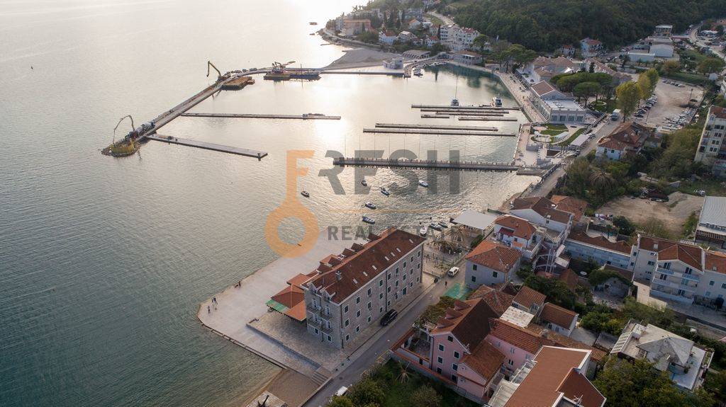 Hotel na obali, 800m2, Herceg Novi, Prodaja - 1
