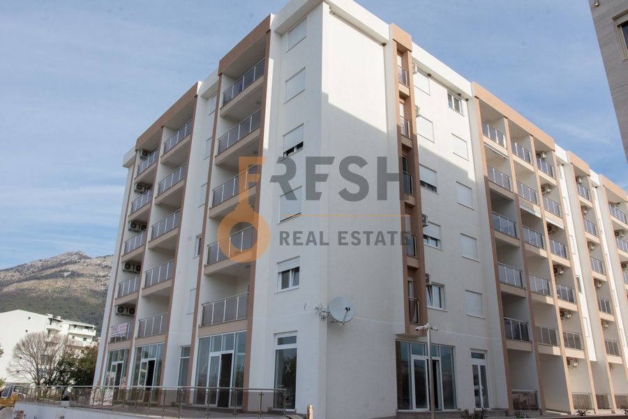 Trosoban namješten stan, 84m2, Bar, Izdavanje - 1 Trosoban namješten stan, 84m2, Bar, Izdavanje - 1