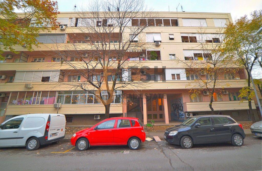 Jednosoban stan, 50m2 + 10m2 terase, Centar, Prodaja - 1 Jednosoban stan, 50m2 + 10m2 terase, Centar, Prodaja - 1