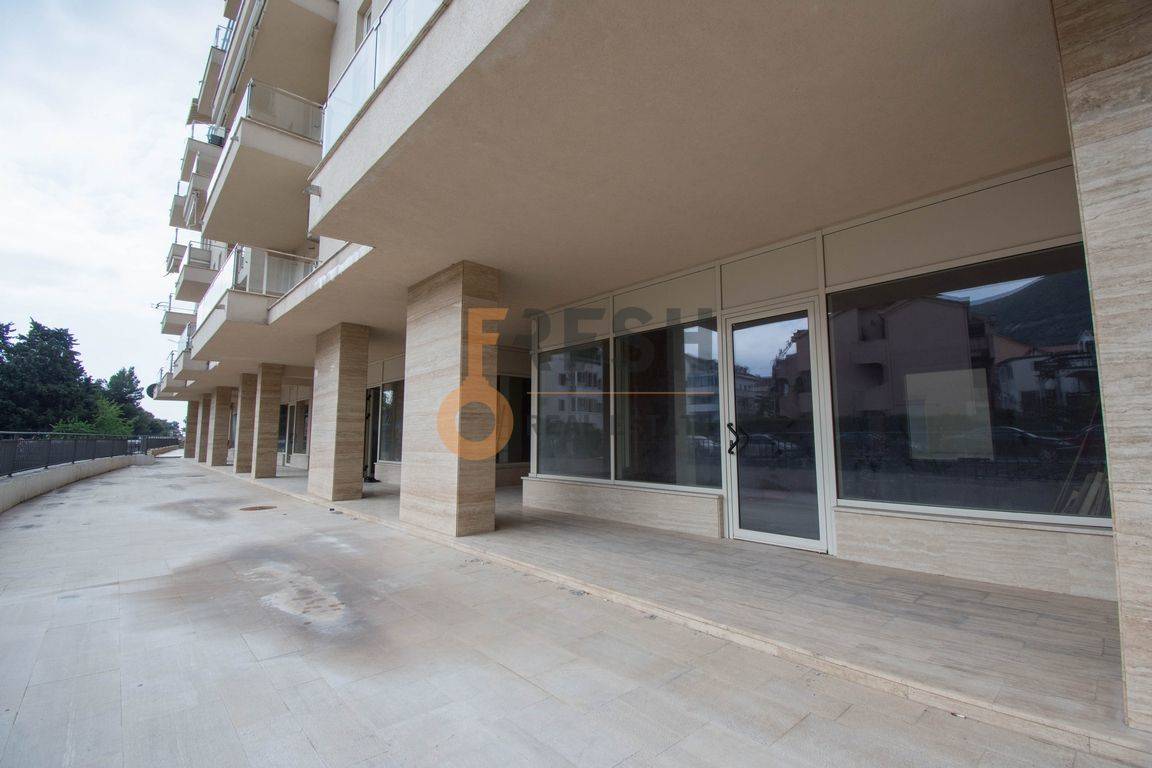 Poslovni prostor, 58m2, Budva, Prodaja - 1 Poslovni prostor, 58m2, Budva, Prodaja - 1