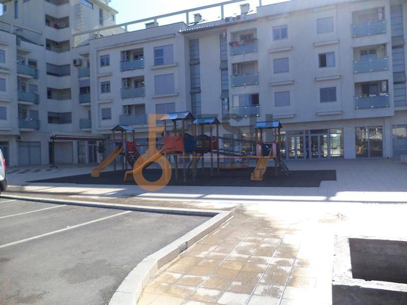 Podgorica, Tološi, poslovni prostor, 36 m2, izdavanje - 1
