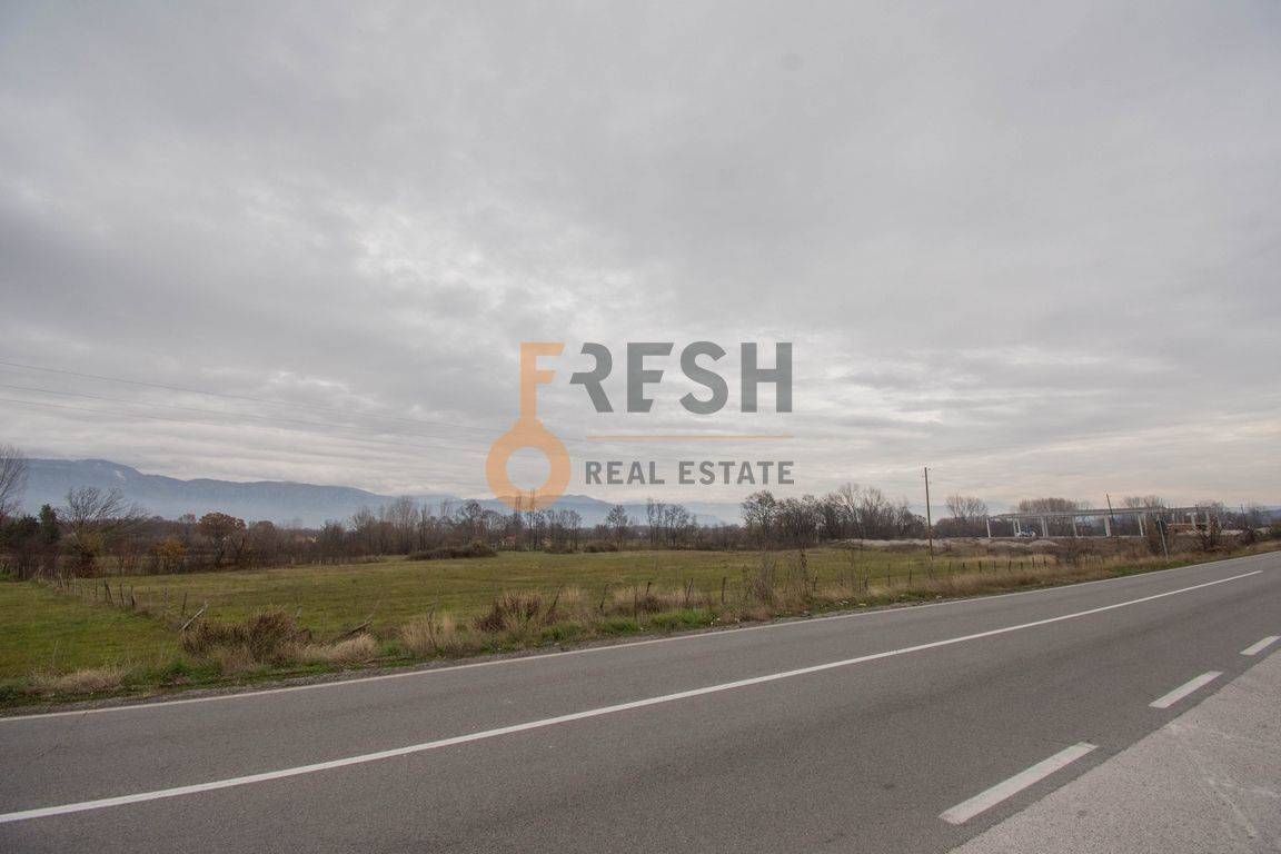 Urbanizovan plac, 25000m2, Danilovgrad, Prodaja - 1 Urbanizovan plac, 25000m2, Danilovgrad, Prodaja - 1