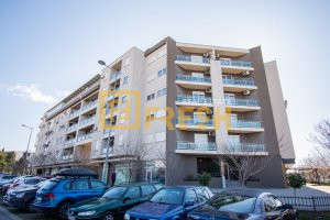 Trosoban stan, 95m2, Blok 9, Izdavanje - 1