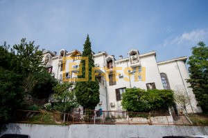 Garsonjera, 27m2, Malo brdo, Izdavanje - 1 Garsonjera, 27m2, Malo brdo, Izdavanje - 1