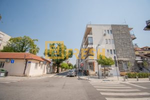 Poslovni prostor, 80m2, Centar, Prodaja - 1