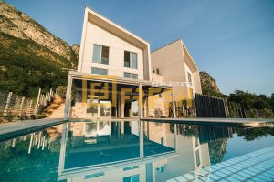 Lux vila, 231m2, na placu 400m2, Budva, Prodaja 1