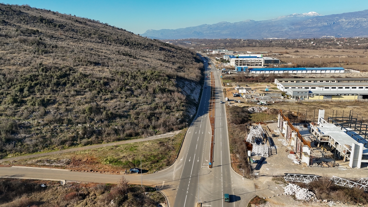 Urbanizovano građevinsko zemljište, 1200m2, Podgorica, Prodaja - 1