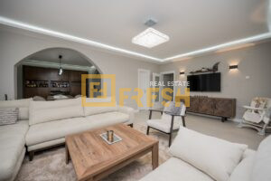 Kuća, 350m2 na placu od 1100m2, Vranići, Prodaja - 1
