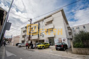 Poslovni prostor, 41m2, Drač, Izdavanje - 1