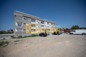 Lux garsonjera, 28m2, Zabjelo, Izdavanje 1