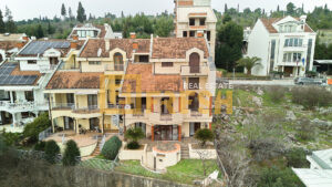 Lux kuća, 280m2, Gorica C, Izdavanje - 1