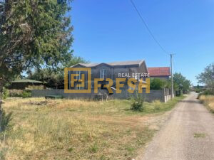 Kuća, 250m2 na placu 500m2, Gornja Gorica, Izdavanje - 1