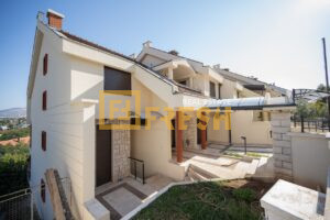 Lux kuća, 260m2, Gorica C, Izdavanje - 1
