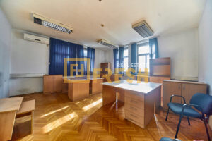Poslovni prostor, 345m2, Centar, Izdavanje - 1