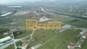 Urbanizovan plac 3700m2, Donja Gorica, Prodaja - 1