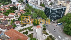 Poslovni prostor, 204m2, Centar, Izdavanje - 1