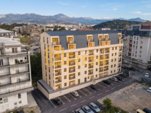 Jednosoban stan, 42m2, Krivi most, Prodaja - 1