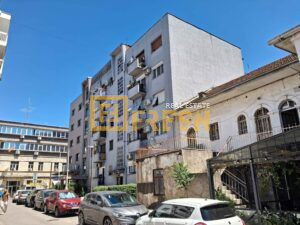Dvosoban stan, 80m2, Centar, Prodaja - 1