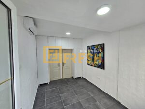 Poslovni prostor, 14m2, Širi centar, Izdavanje - 1
