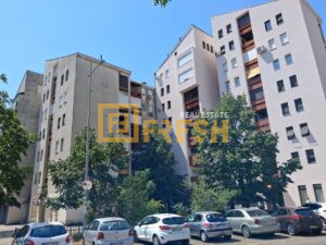 Trosoban stan, 95m2, Blok 6, Prodaja - 1