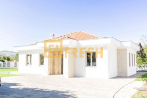 Izdavanje, Kuca 200m2 + pomocni objekat 50m2, Gornja Gorica 1