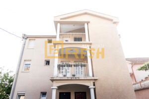 Prodaja, Dvosoban stan, 53m2, Masline - 1